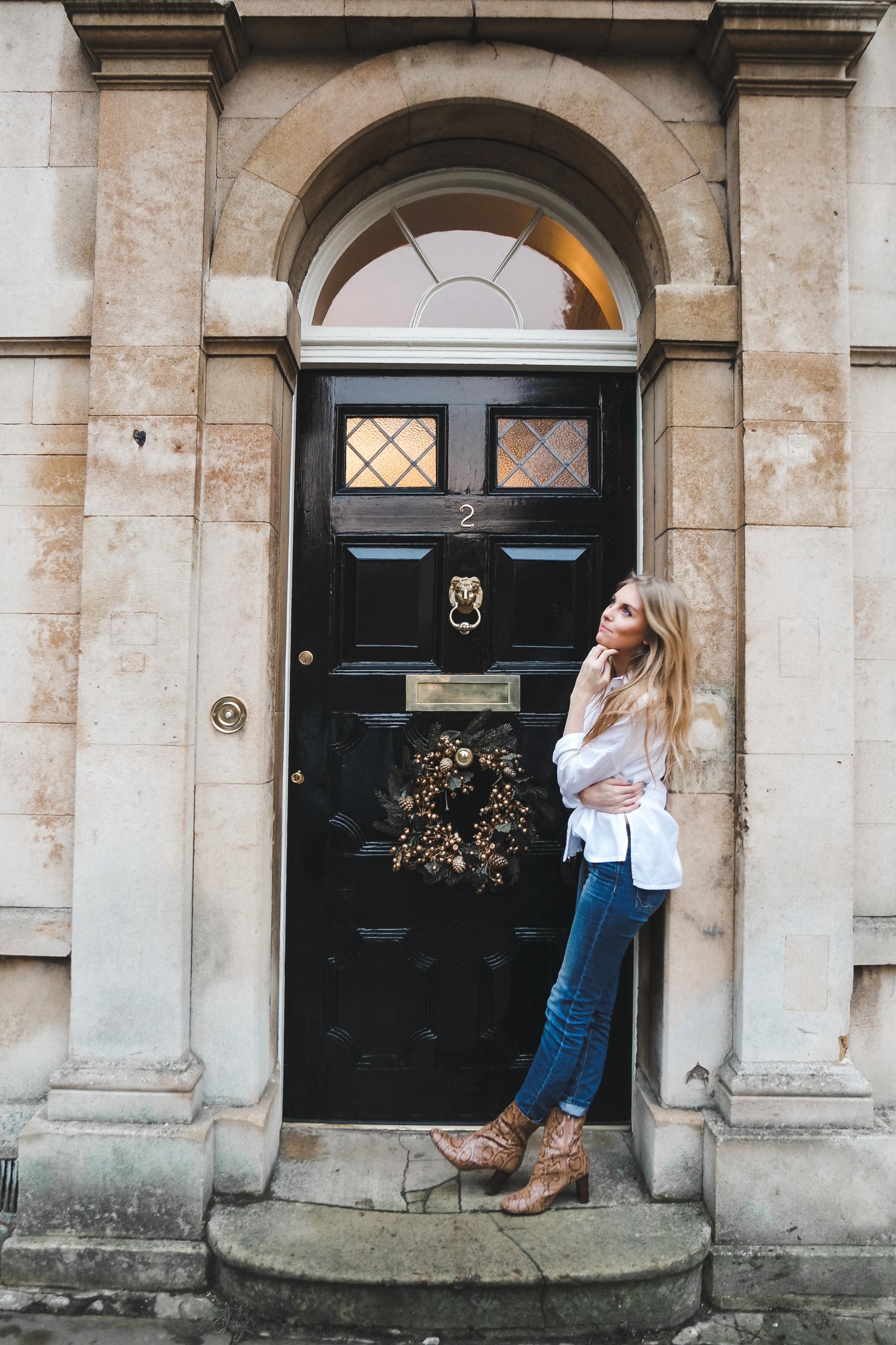 White Shirt & Blue Jeans ::: The Fashion Tag Blog