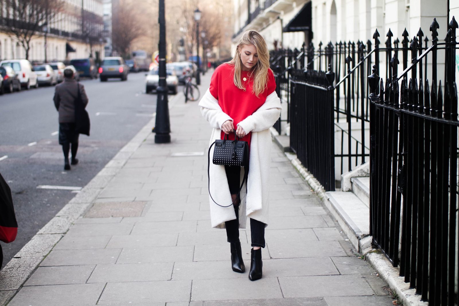 LFW DAY 2 - Red Alert - Blogger Street Style