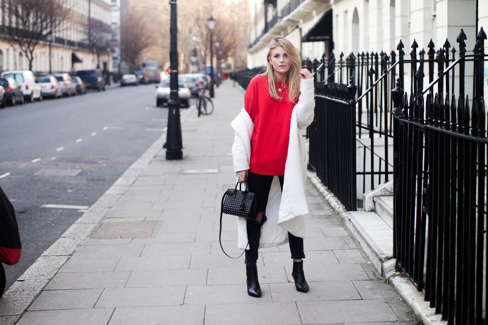 LFW DAY 2 - Red Alert - Fashion Blogger Style 