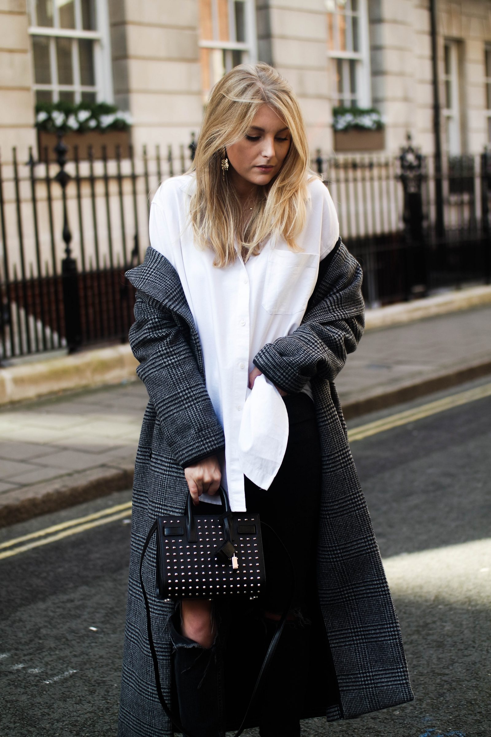 LFW Day 3 Keeping It Monochrome - Blogger Style 