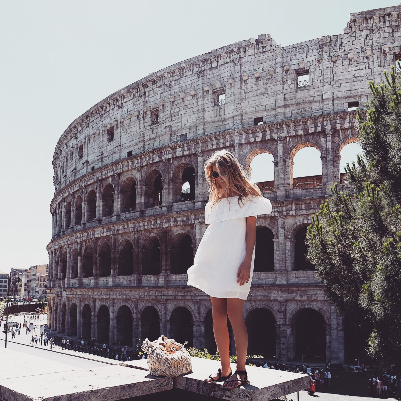 Holiday Lookbook - Rome Colosseum Accessorise