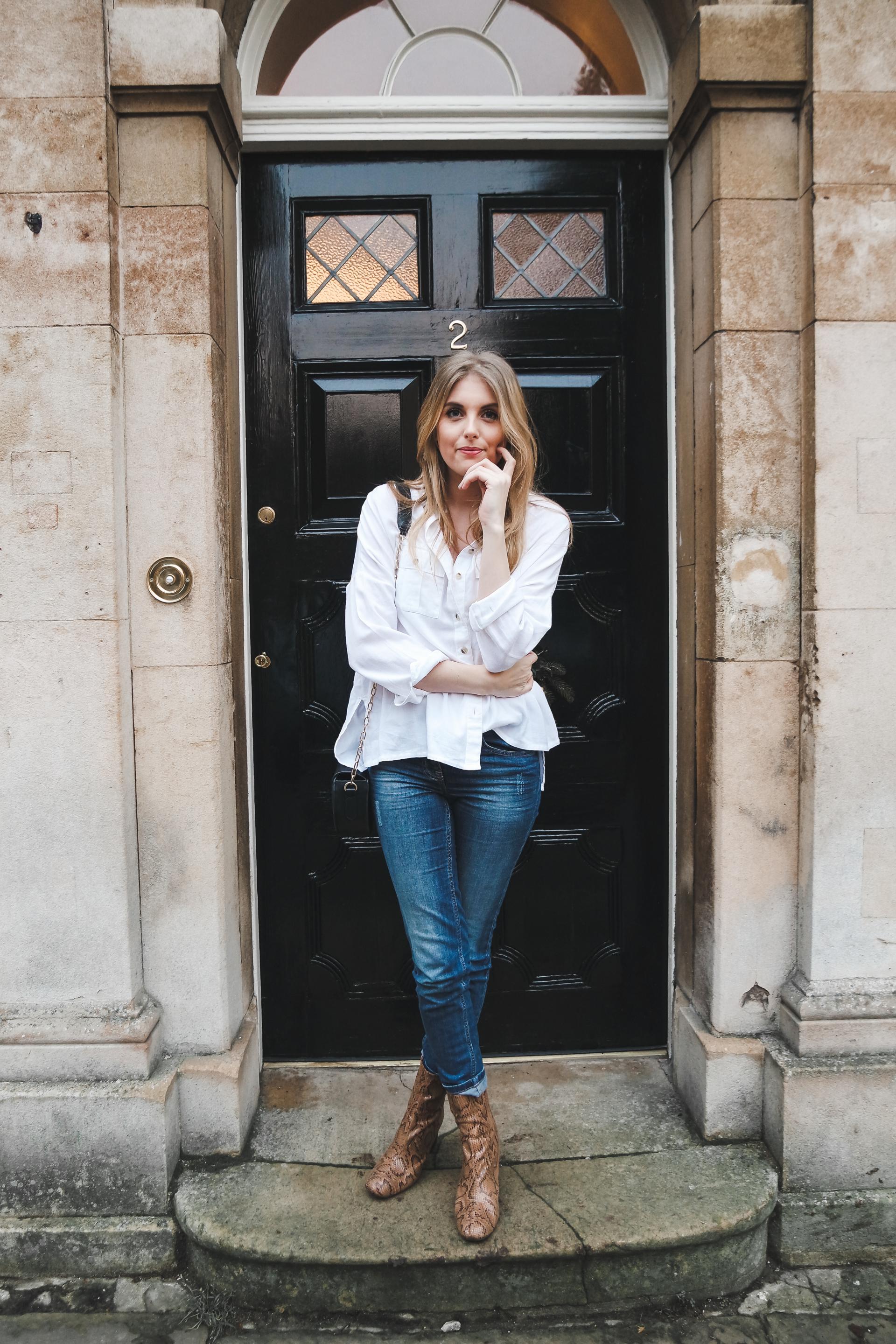 Blue Jeans White Shirt Ootd 001 Love Style Mindfulness Fashion Personal Style Blog