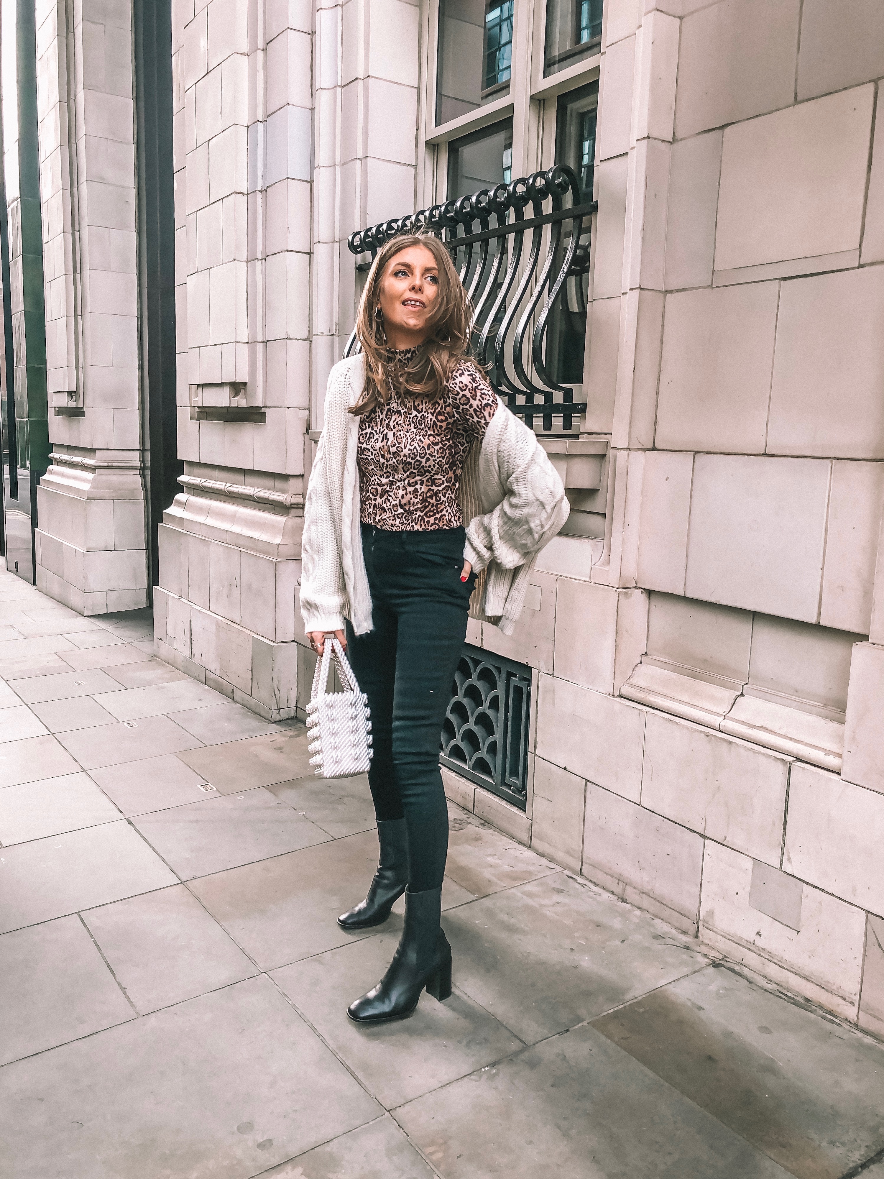 animal print top outfit